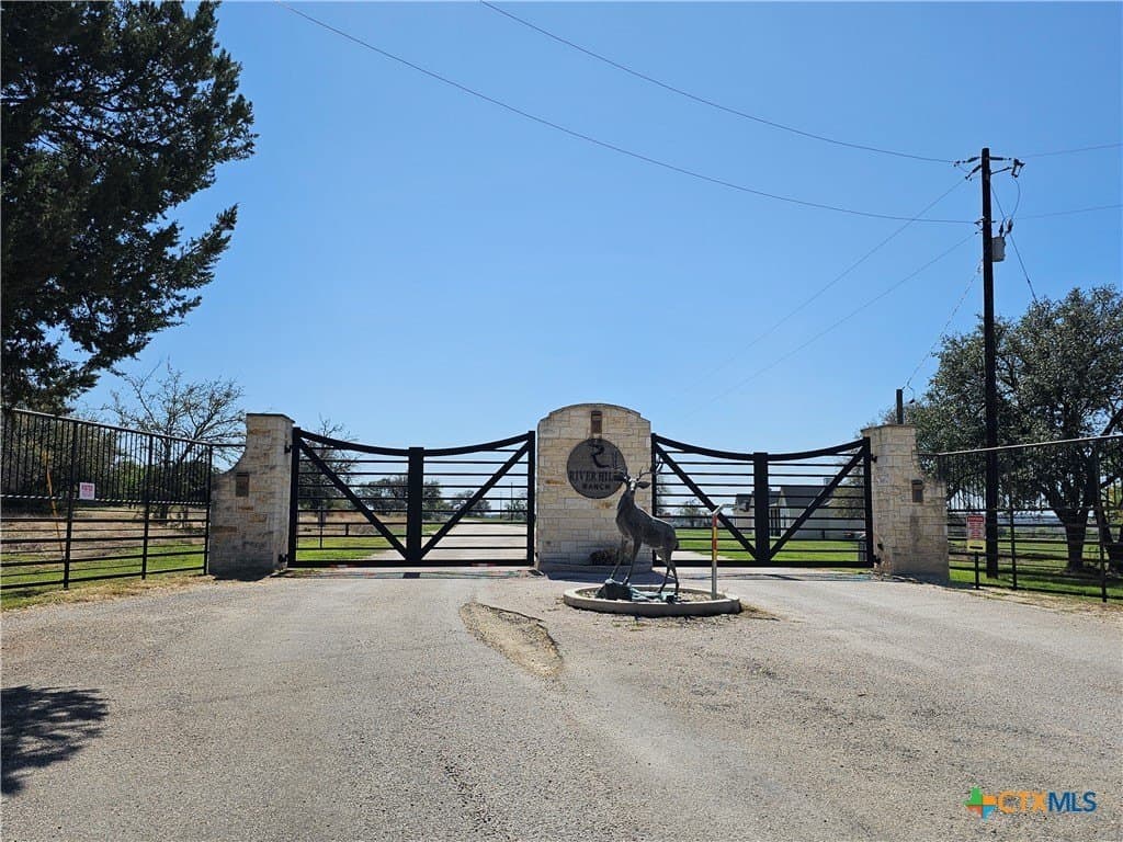 5.33 acres in Burnet County - photo 3