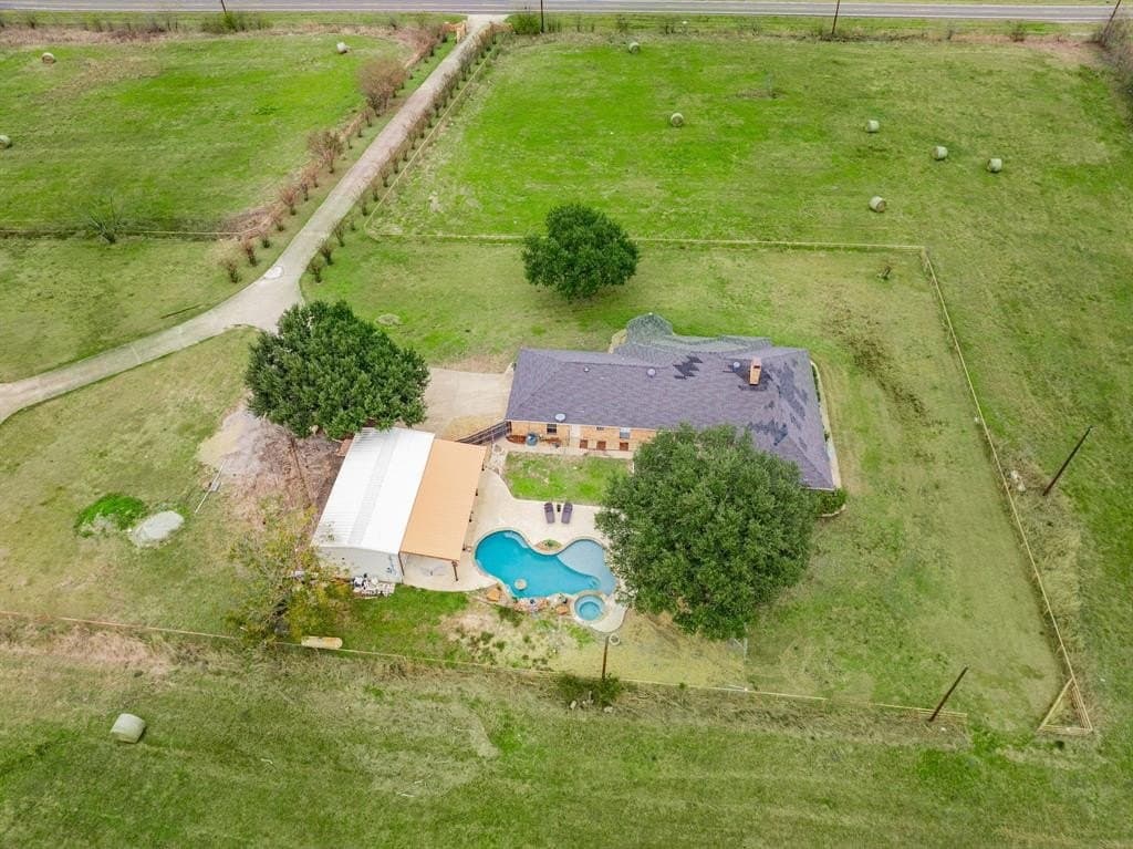 10.61 acres in Kaufman County - photo 3