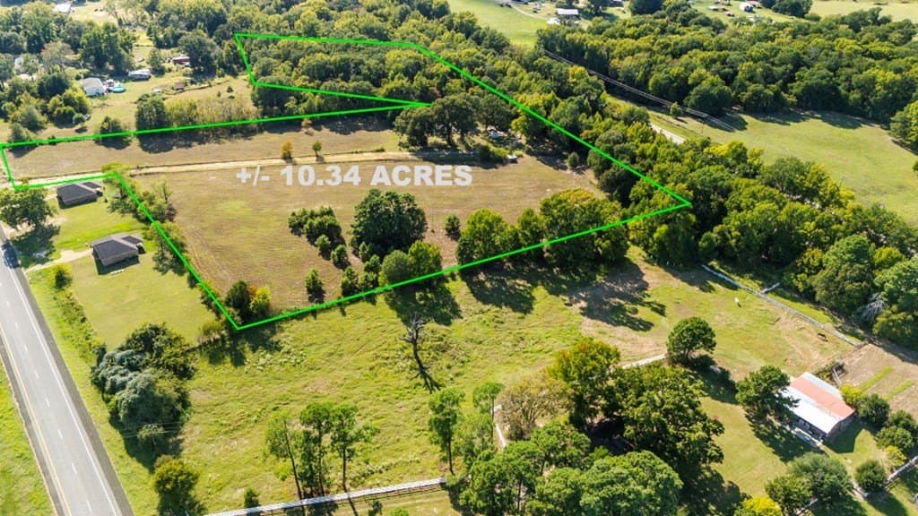 10.34 acres in Henderson County - photo 2