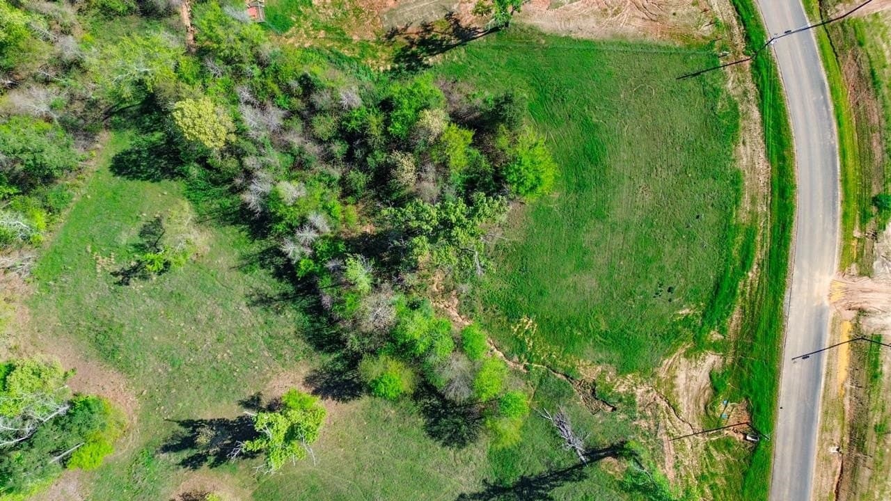 3.18 acres in Smith County - photo 4