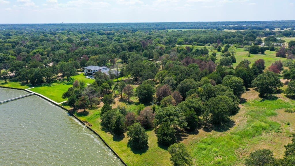 2.69 acres in Henderson County - photo 3