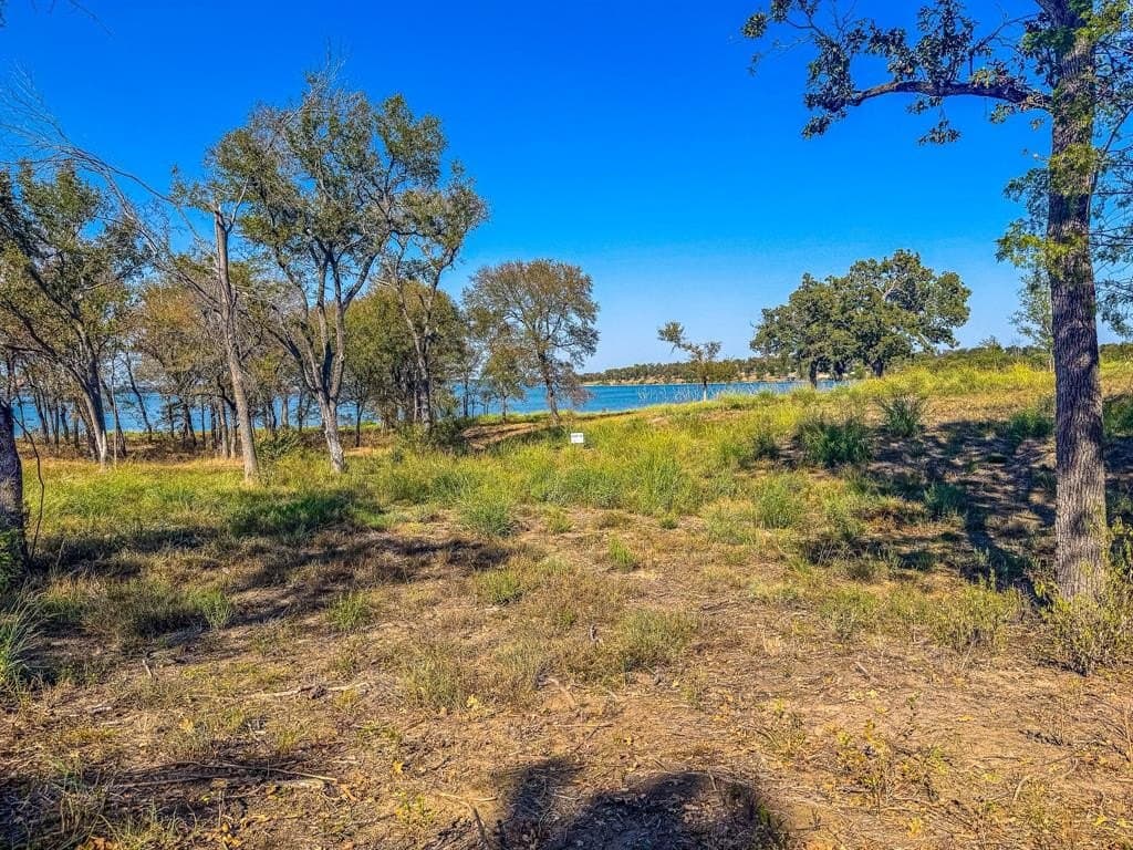 1.01 acres in Navarro County - photo 13