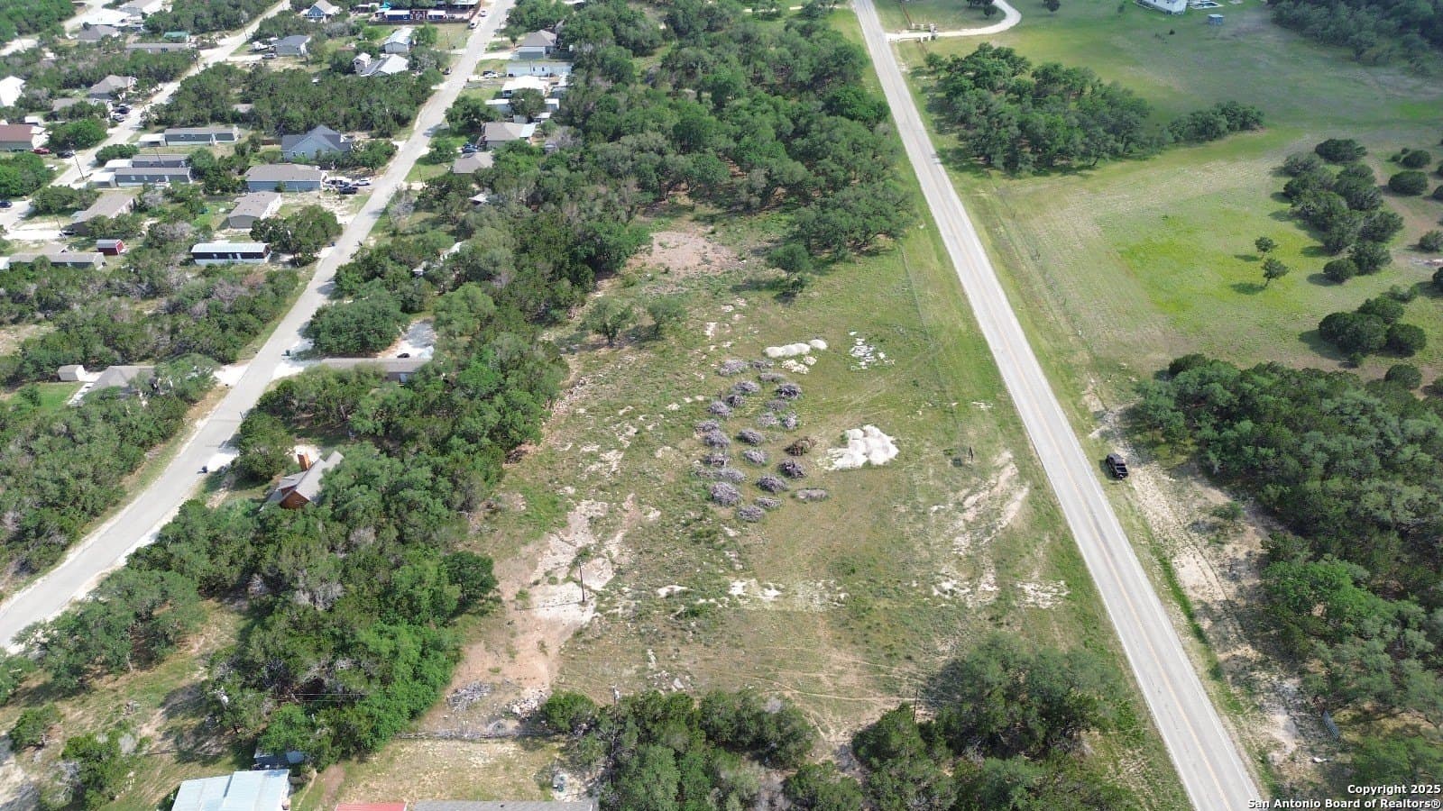 4 acres in Comal County - photo 18