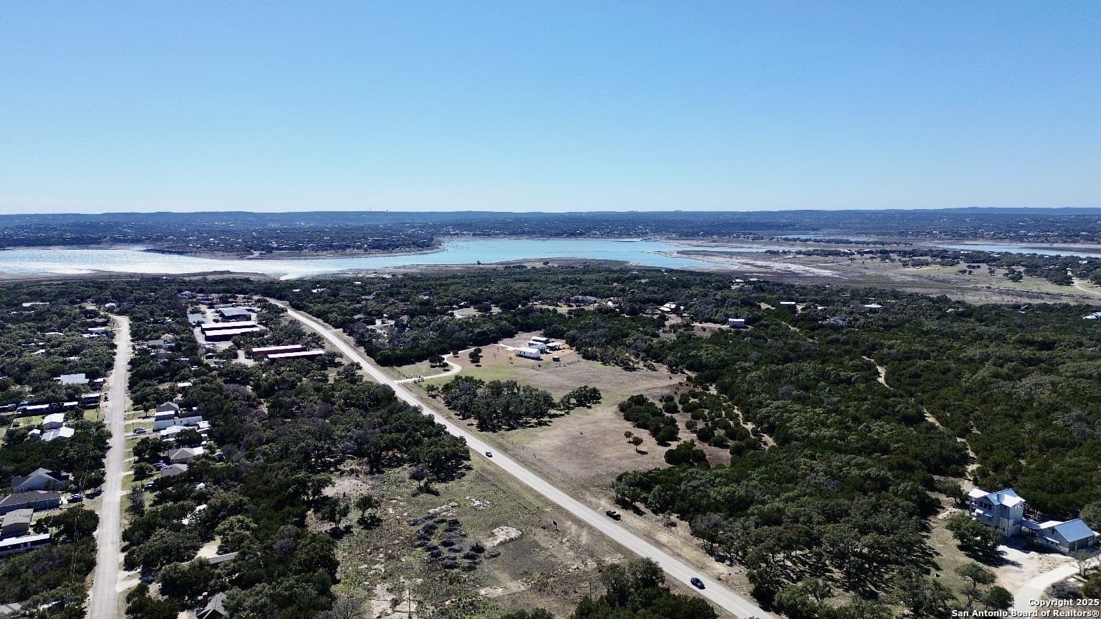 4 acres in Comal County - photo 4
