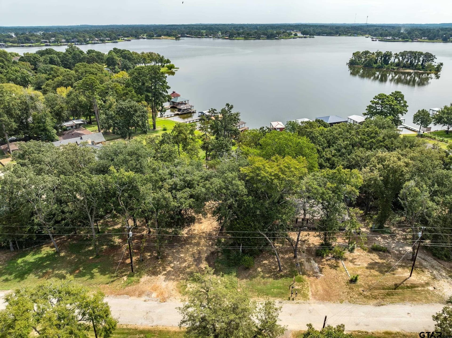 0.38 acres in Smith County - photo 4