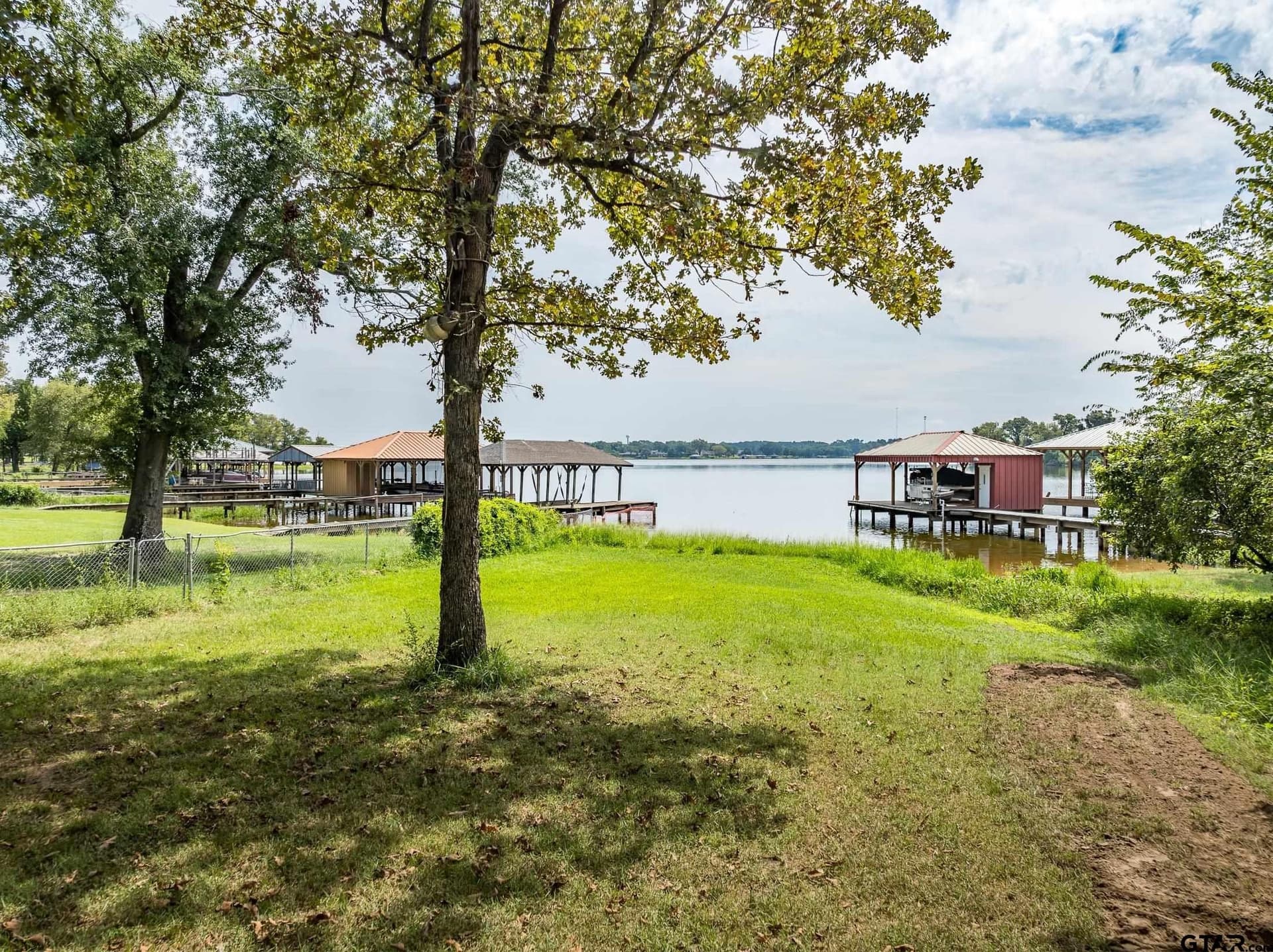 0.38 acres in Smith County - photo 6