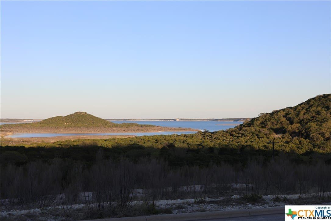 3517 Shoreline Drive lot: 51