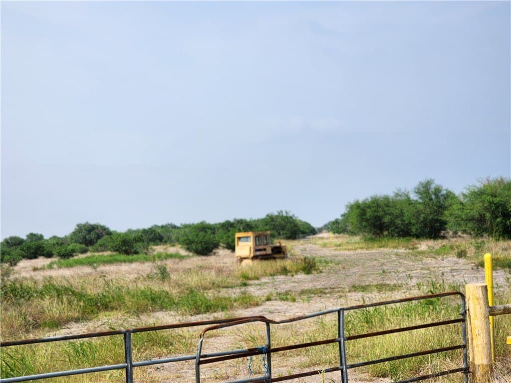 22.11 acres in San Patricio County - photo 4