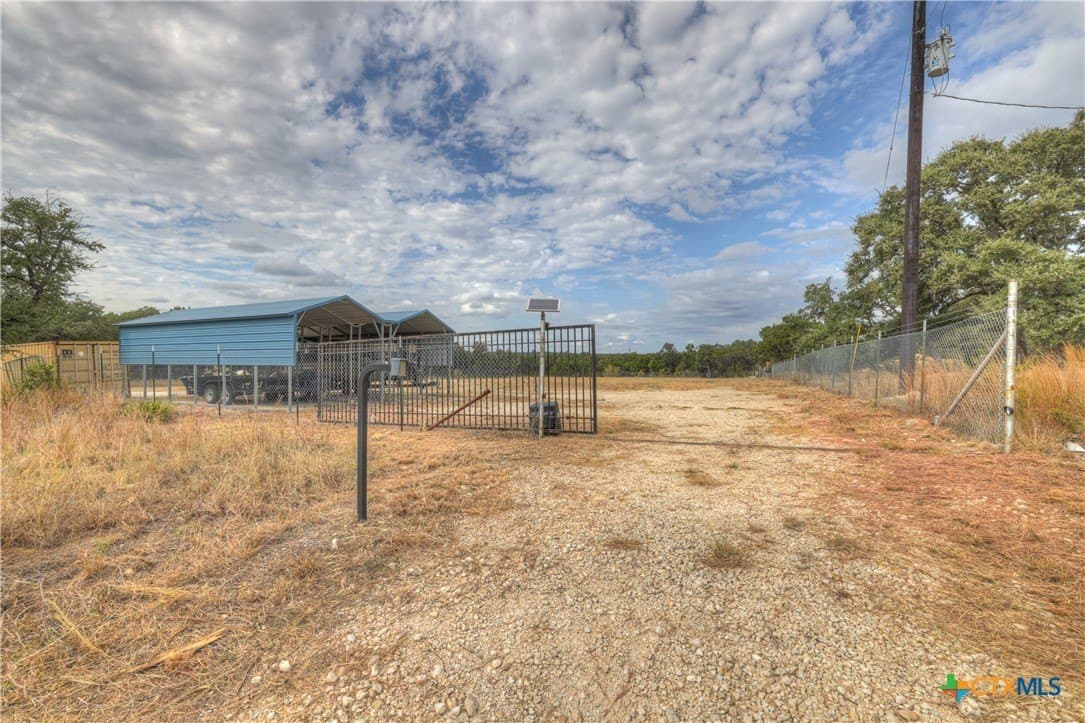 2.63 acres in Comal County - photo 2
