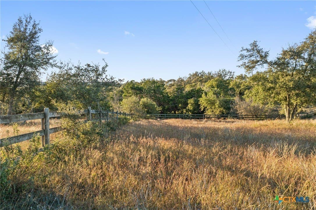 22.14 acres in Travis County - photo 14
