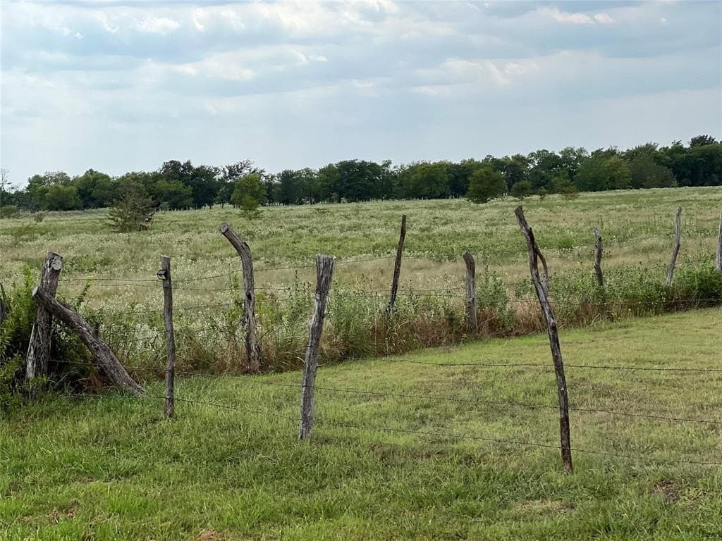 22.87 acres in Hunt County - photo 9
