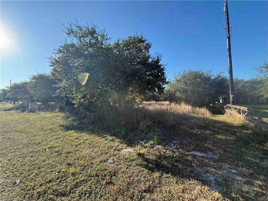 1.32 acres in San Patricio County - photo 3