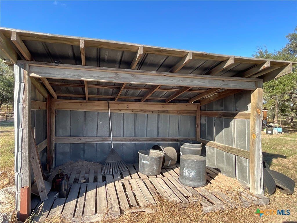 10.28 acres in DeWitt County - photo 44