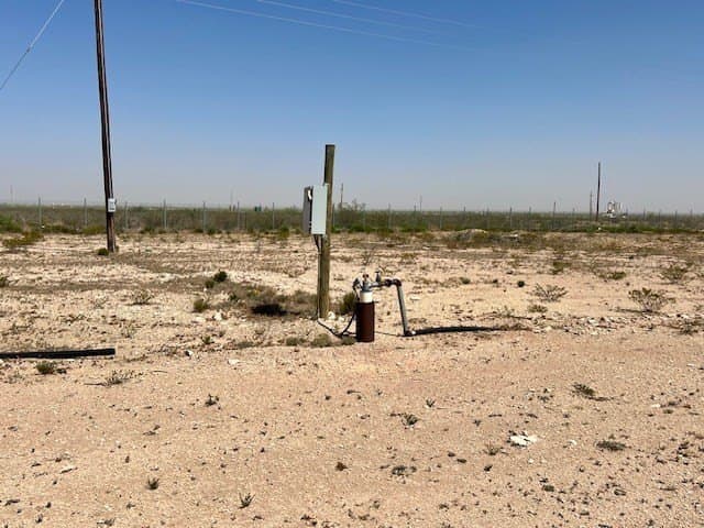 13.81 acres in Crane County - photo 10