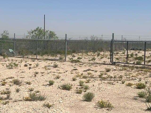 13.81 acres in Crane County - photo 6
