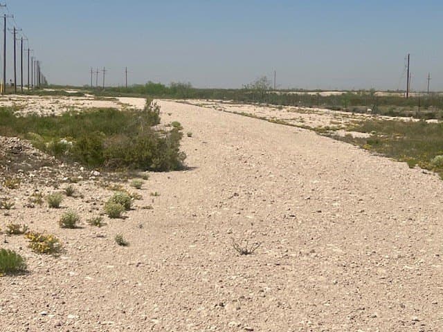 13.81 acres in Crane County - photo 7