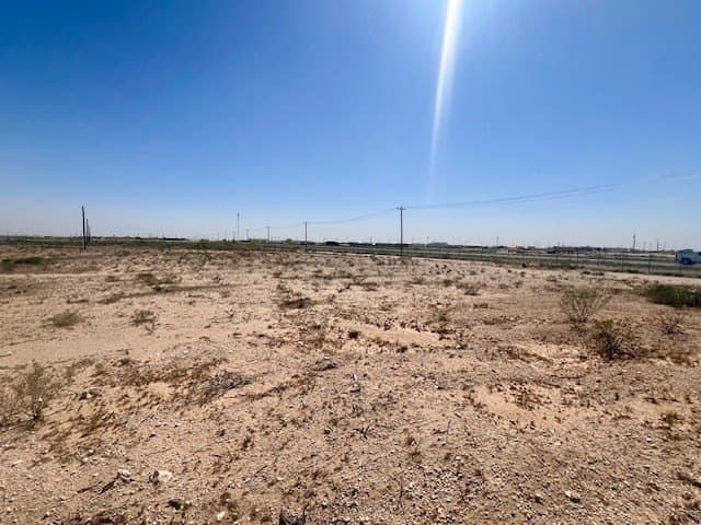 13.81 acres in Crane County - photo 9