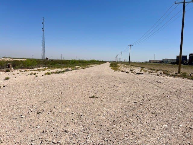 13.81 acres in Crane County - photo 11