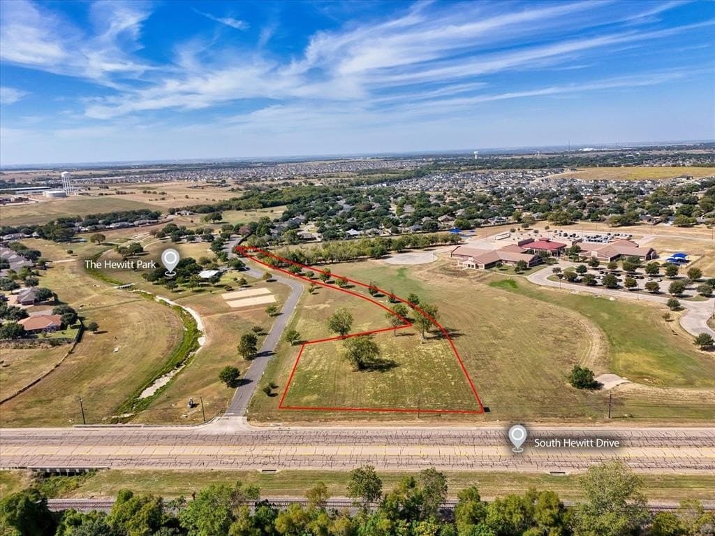 4.09 acres in McLennan County - photo 2