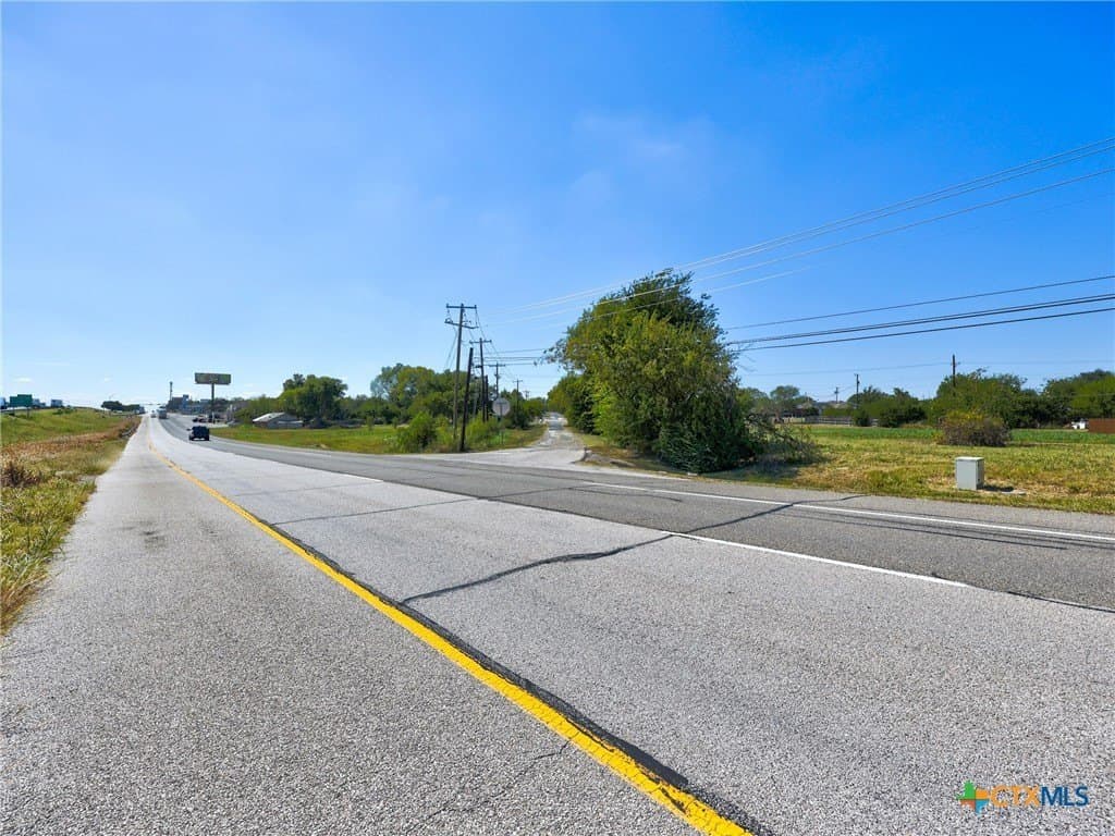 0.5 acres in Williamson County - photo 15