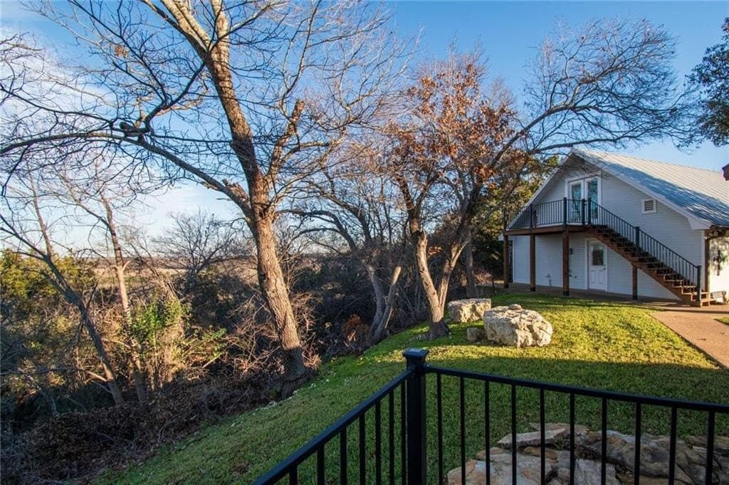 15.99 acres in McLennan County - photo 16