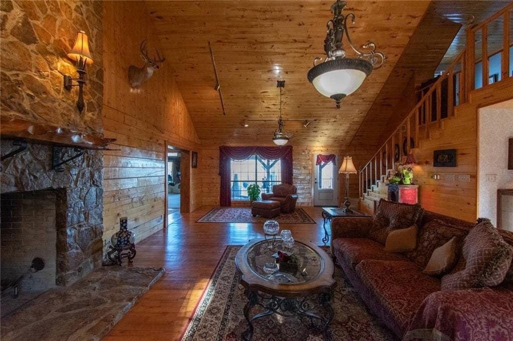 15.99 acres in McLennan County - photo 3