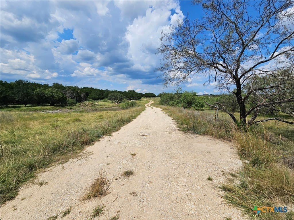 15 acres in Coryell County - photo 3