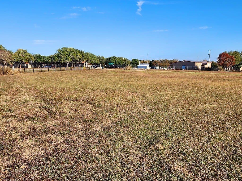 1.33 acres in Fayette County - photo 5