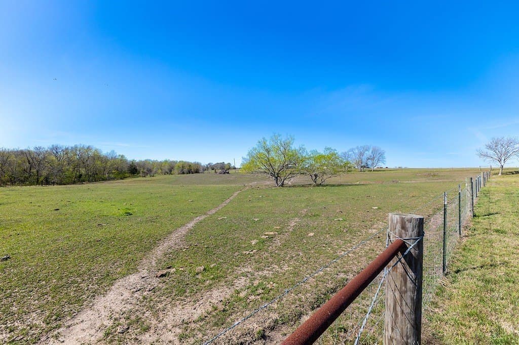 11.07 acres in Fayette County - photo 27