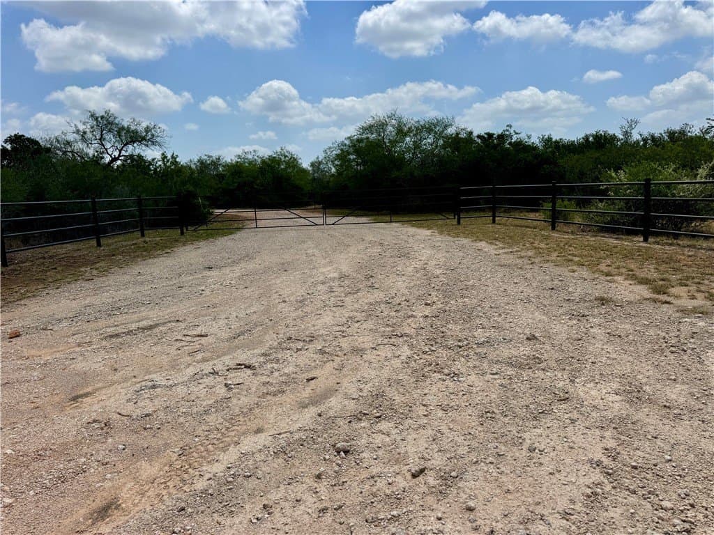 25 acres in Duval County - photo 40