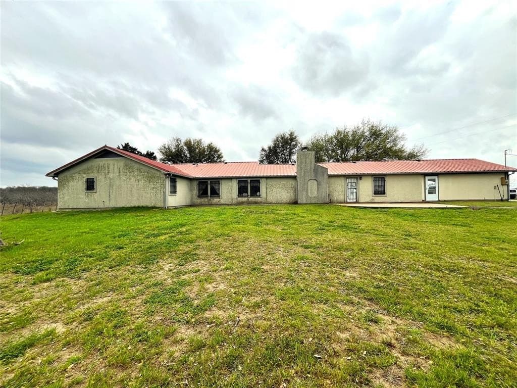253.67 acres in Limestone County - photo 5