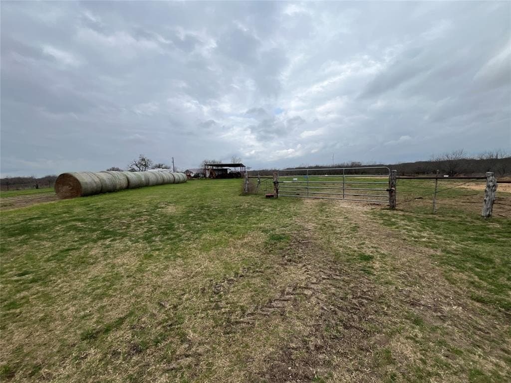 253.67 acres in Limestone County - photo 37