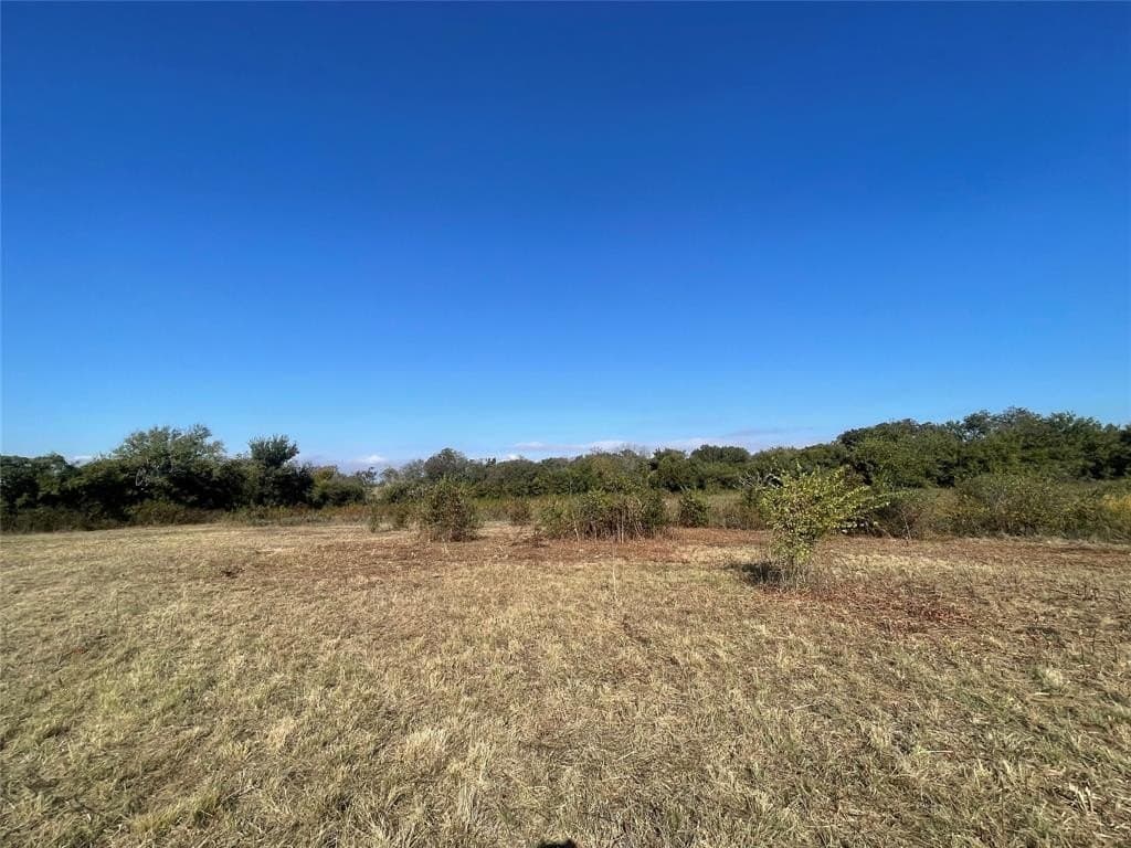 2.55 acres in Hill County - photo 4
