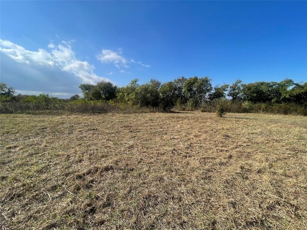 2.55 acres in Hill County - photo 3
