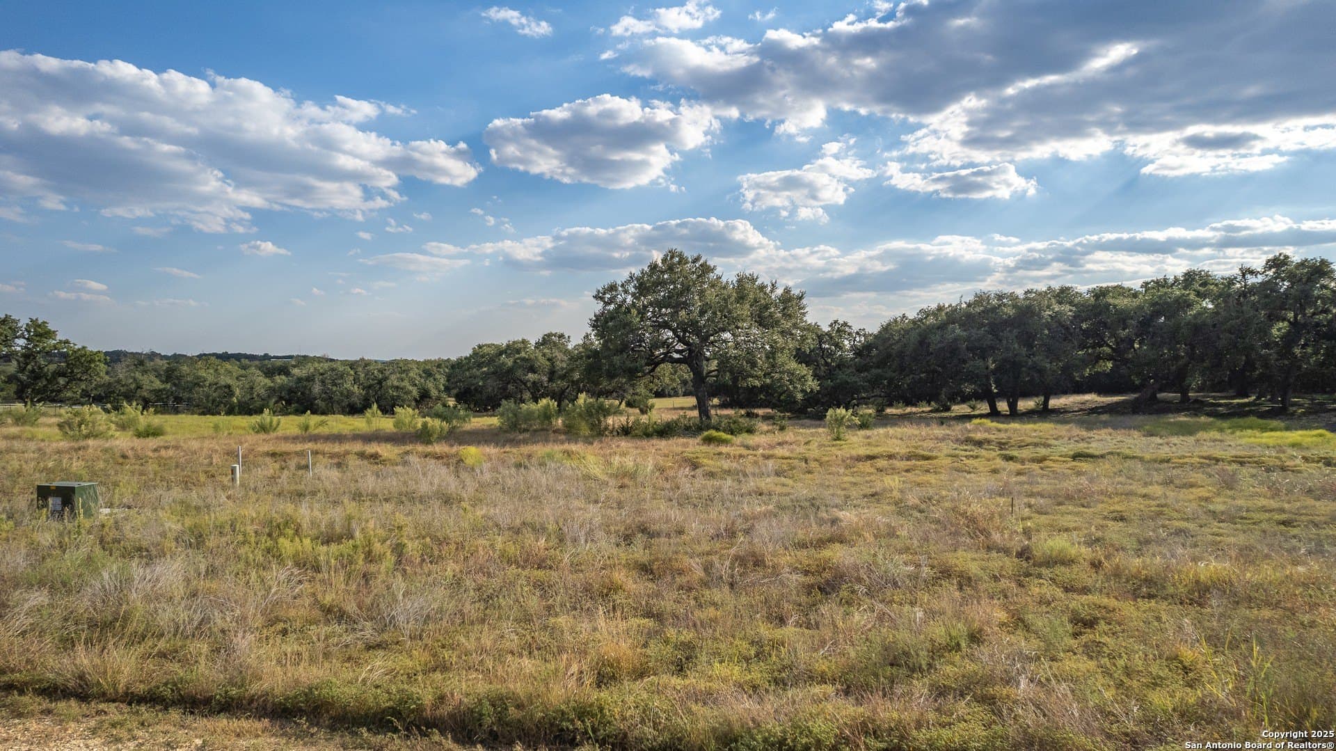 1.01 acres in Comal County - photo 3