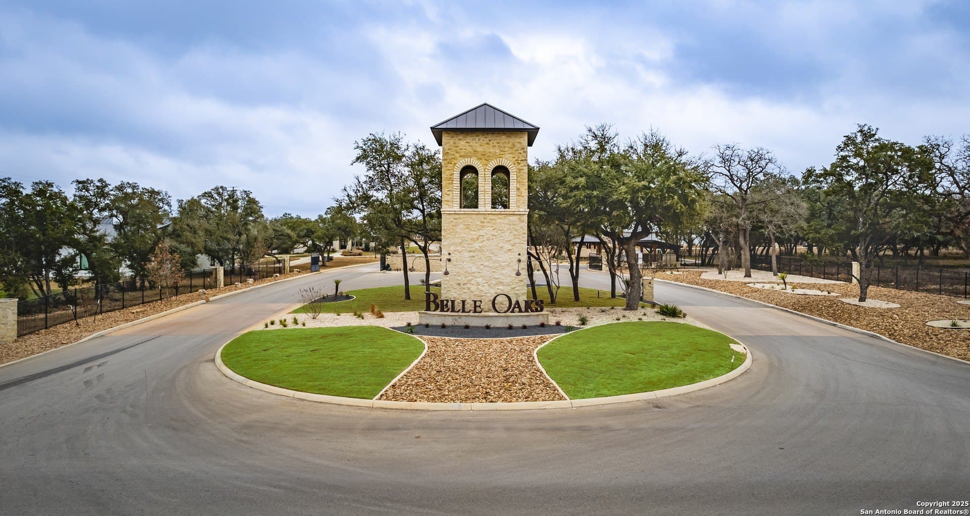 1.01 acres in Comal County - photo 6