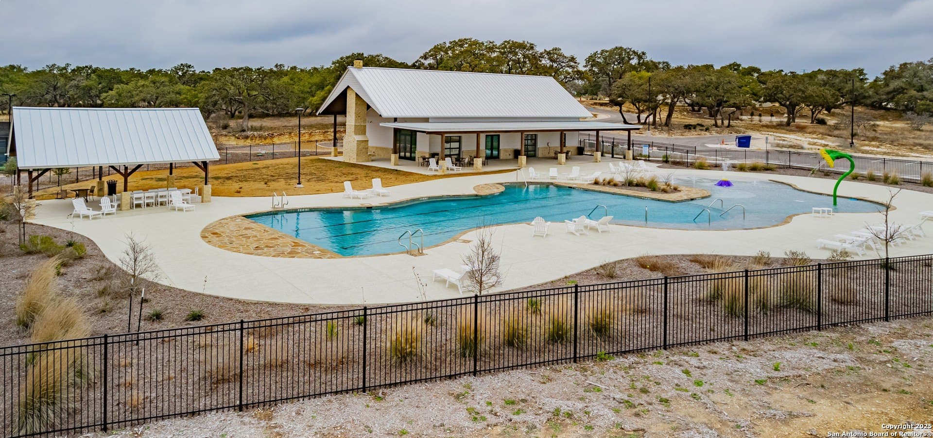 1.01 acres in Comal County - photo 9