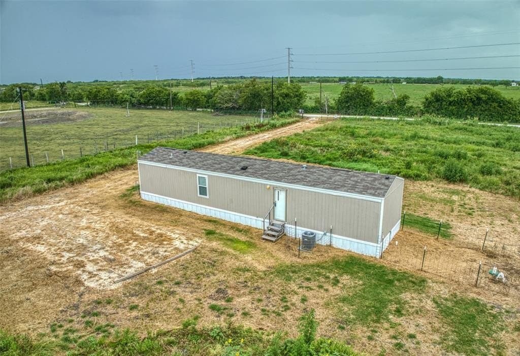 10.02 acres in Navarro County - photo 8