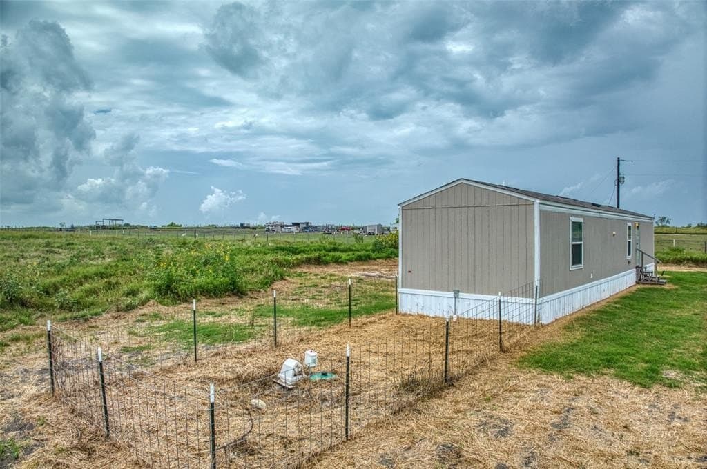 10.02 acres in Navarro County - photo 6