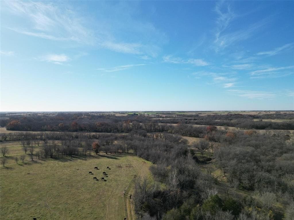 5 acres in Cooke County - photo 3