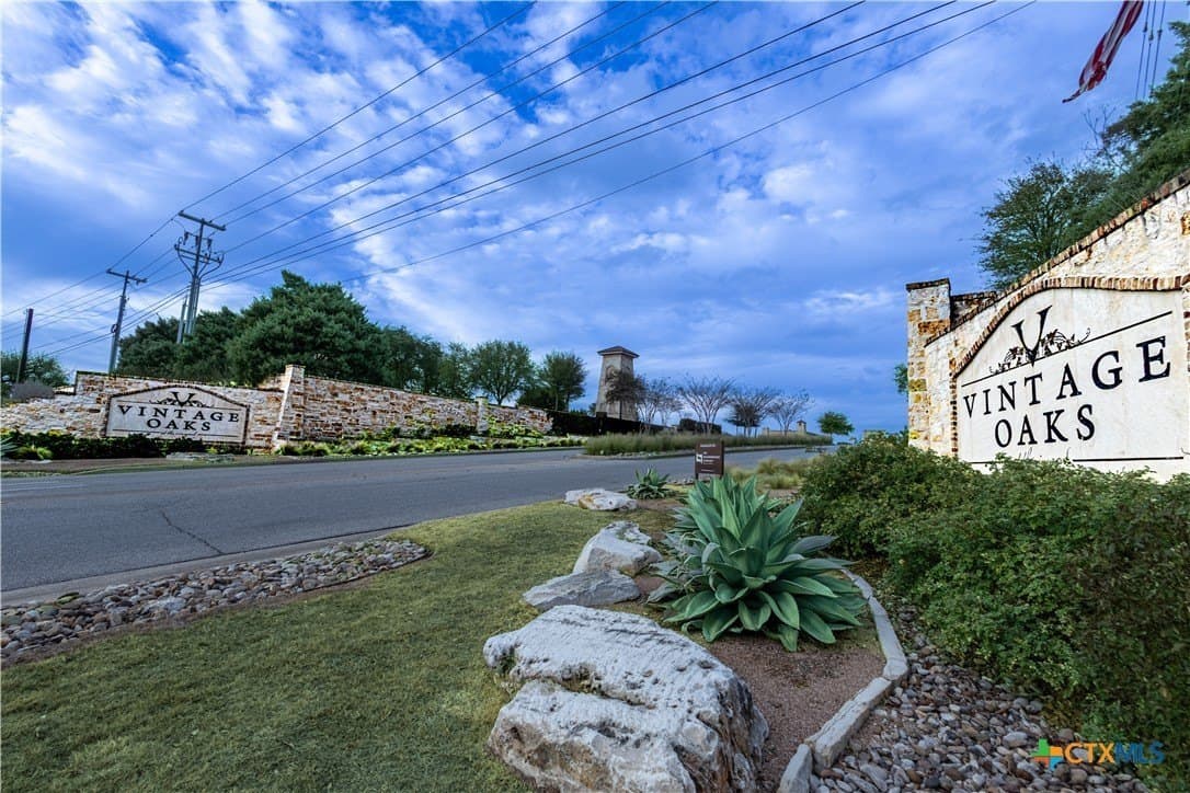 1.03 acres in Comal County - photo 36
