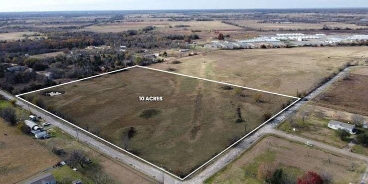 10 acres in Van Zandt County - photo 2