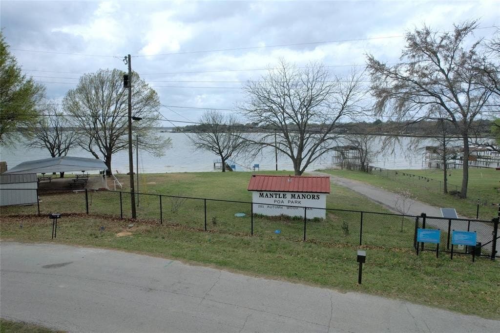 0.31 acres in Henderson County - photo 6