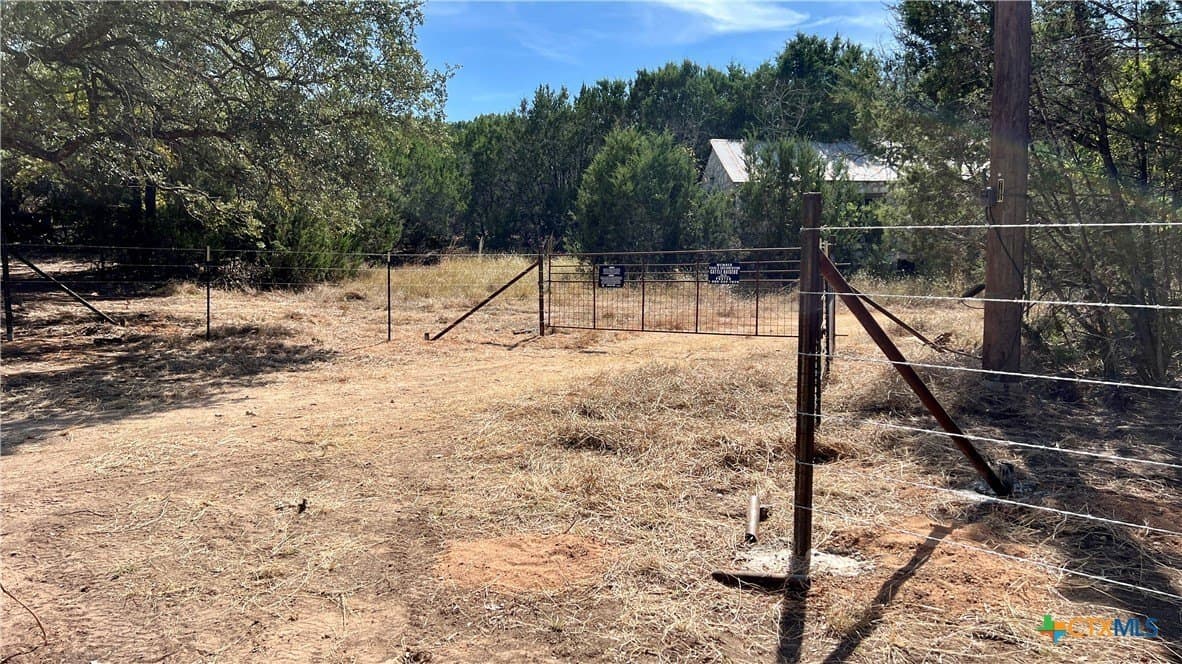 368 acres in Burnet County - photo 2