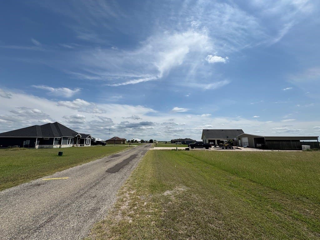 0.89 acres in Jim Wells County - photo 2