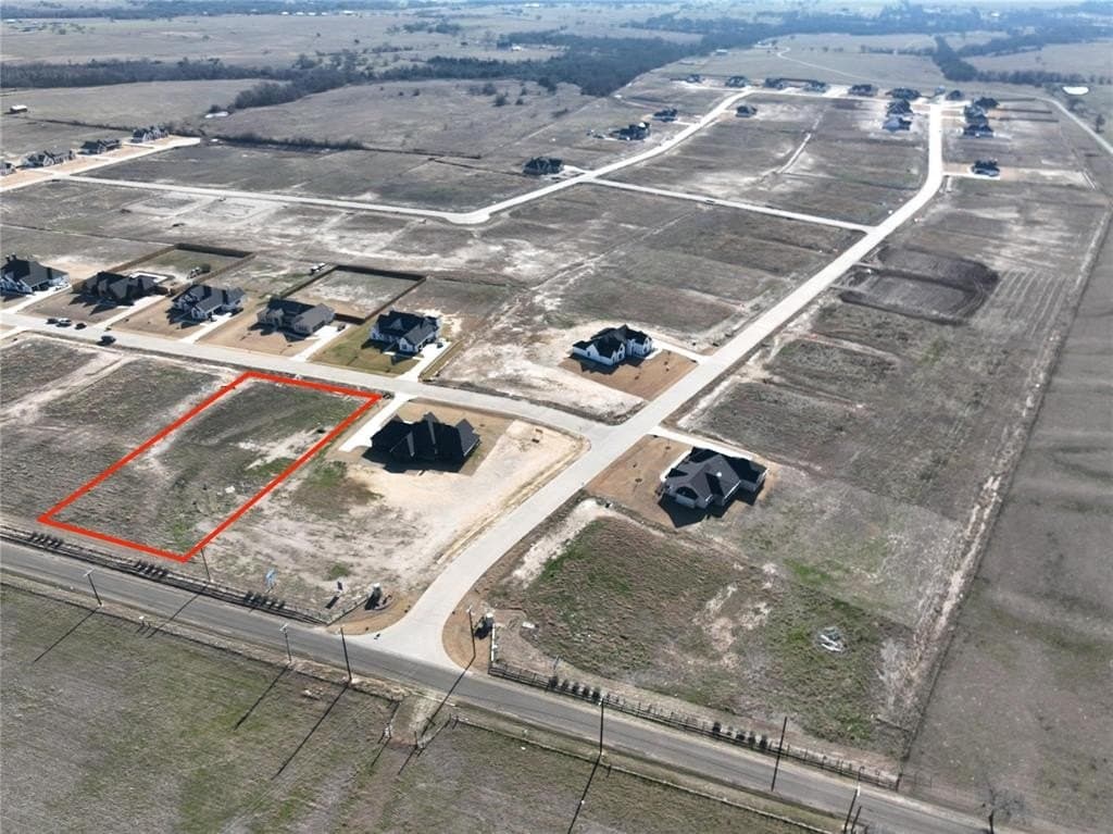1.09 acres in Ellis County - photo 3