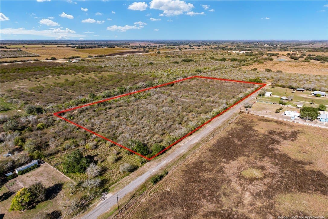 10.85 acres in Bee County - photo 2
