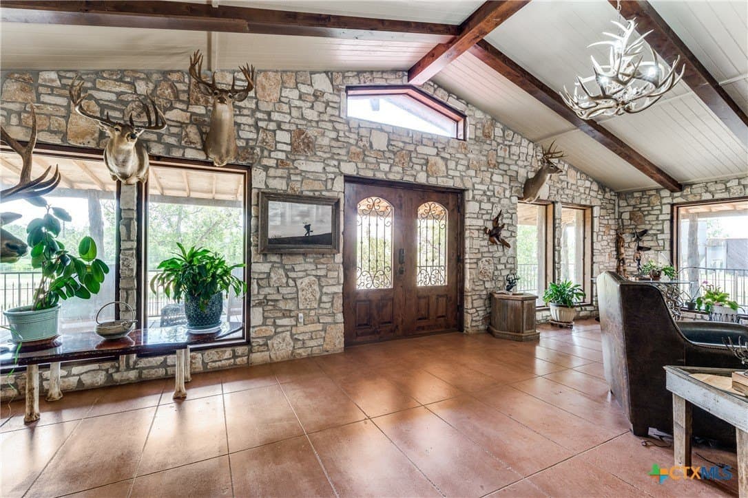 10745 Rosemar Lane