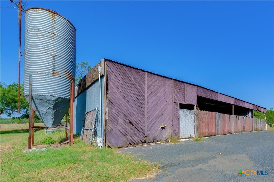 28.23 acres in Bexar County - photo 24