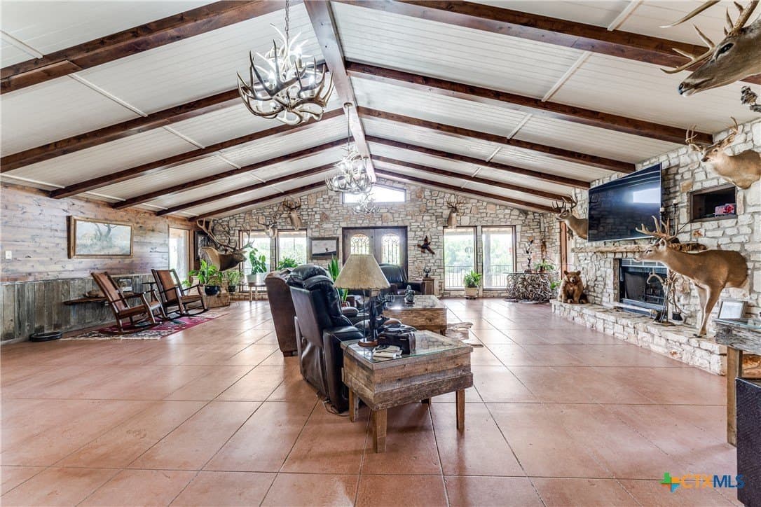 28.23 acres in Bexar County - photo 8